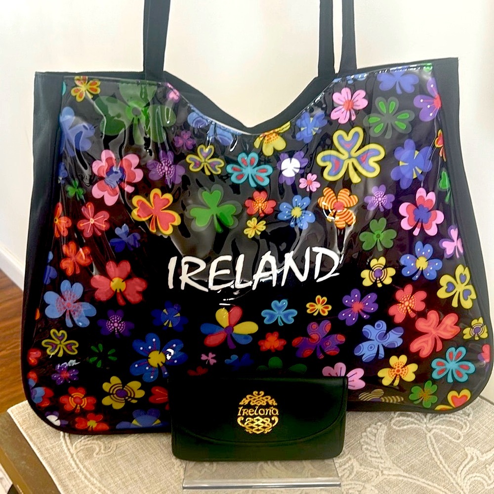Ireland Black Multi Color Shamrocks Tote Bag/Green Leather Ireland Slim Wallet